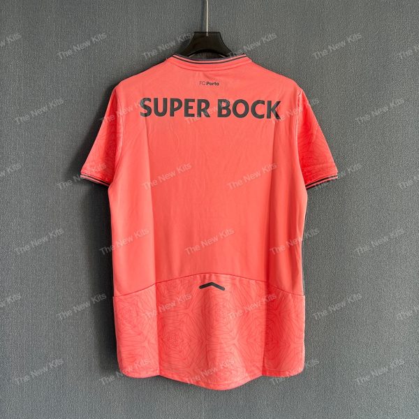 Porto Away (7) Porto Away (7)