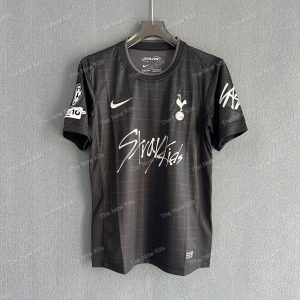 Tottenham Stray Kids 25/26 Kit - Fan Version