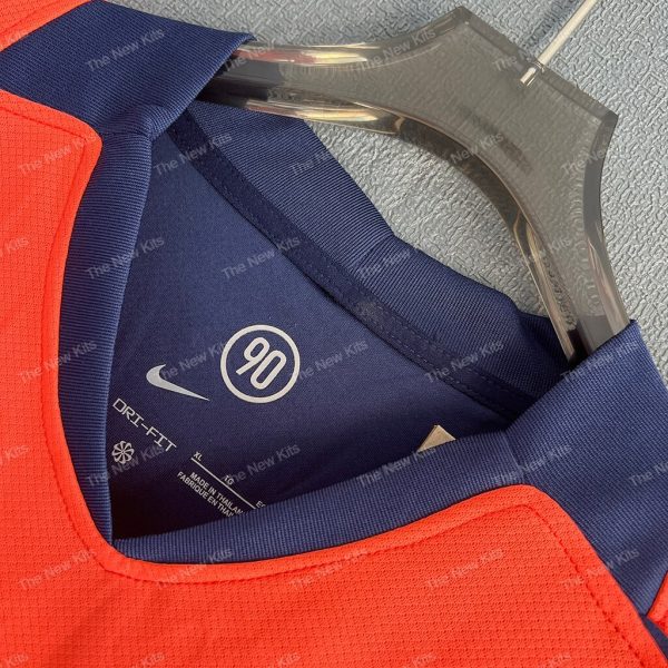 Barcelona Third (3) Barcelona Third (3)