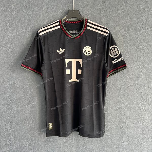 Bayern Munich Third Player Version (1)