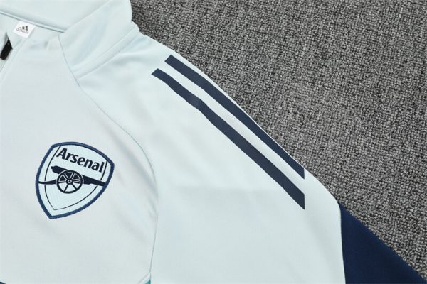 b5dbd77a (1) b5dbd77a (1)