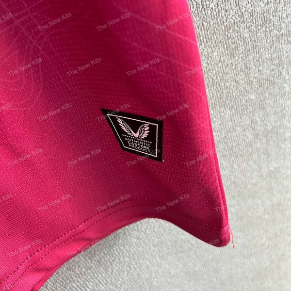 Burnley Home (5) Burnley Home (5)