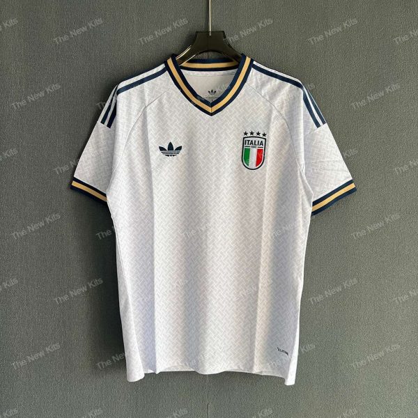Italy Away (1)