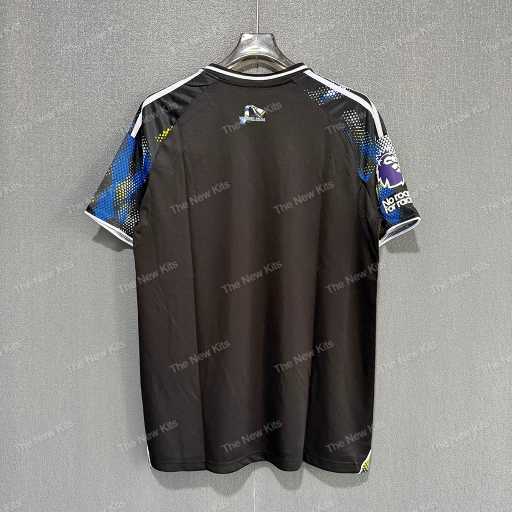 Leeds United Third Player Version (7) Leeds United Third Player Version (7)