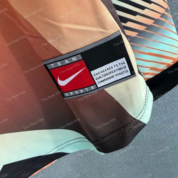 France Hollywood Keeper LS (5) France Hollywood Keeper LS (5)