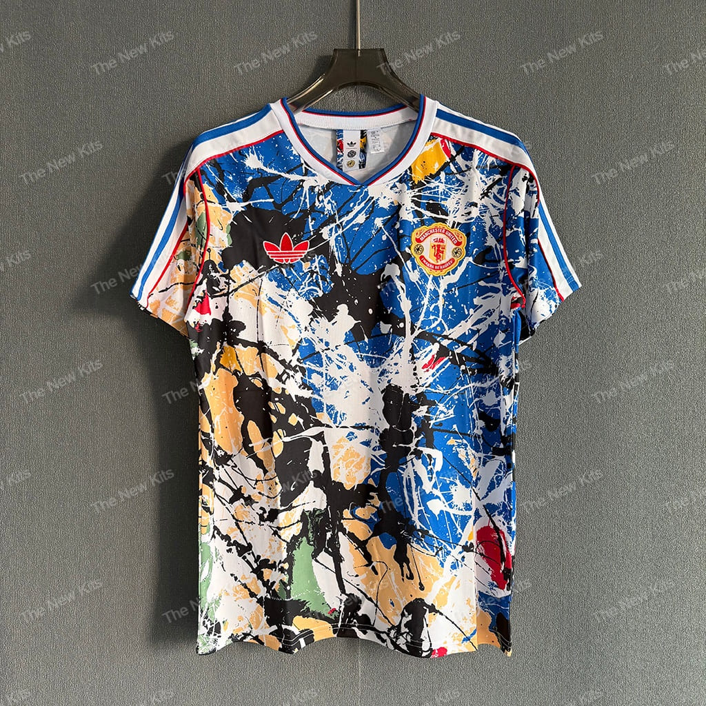 Manchester United Stone Roses kit- Fan Version