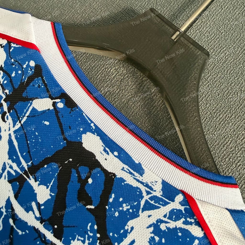 Manchester United Stone Roses kit- Fan Version