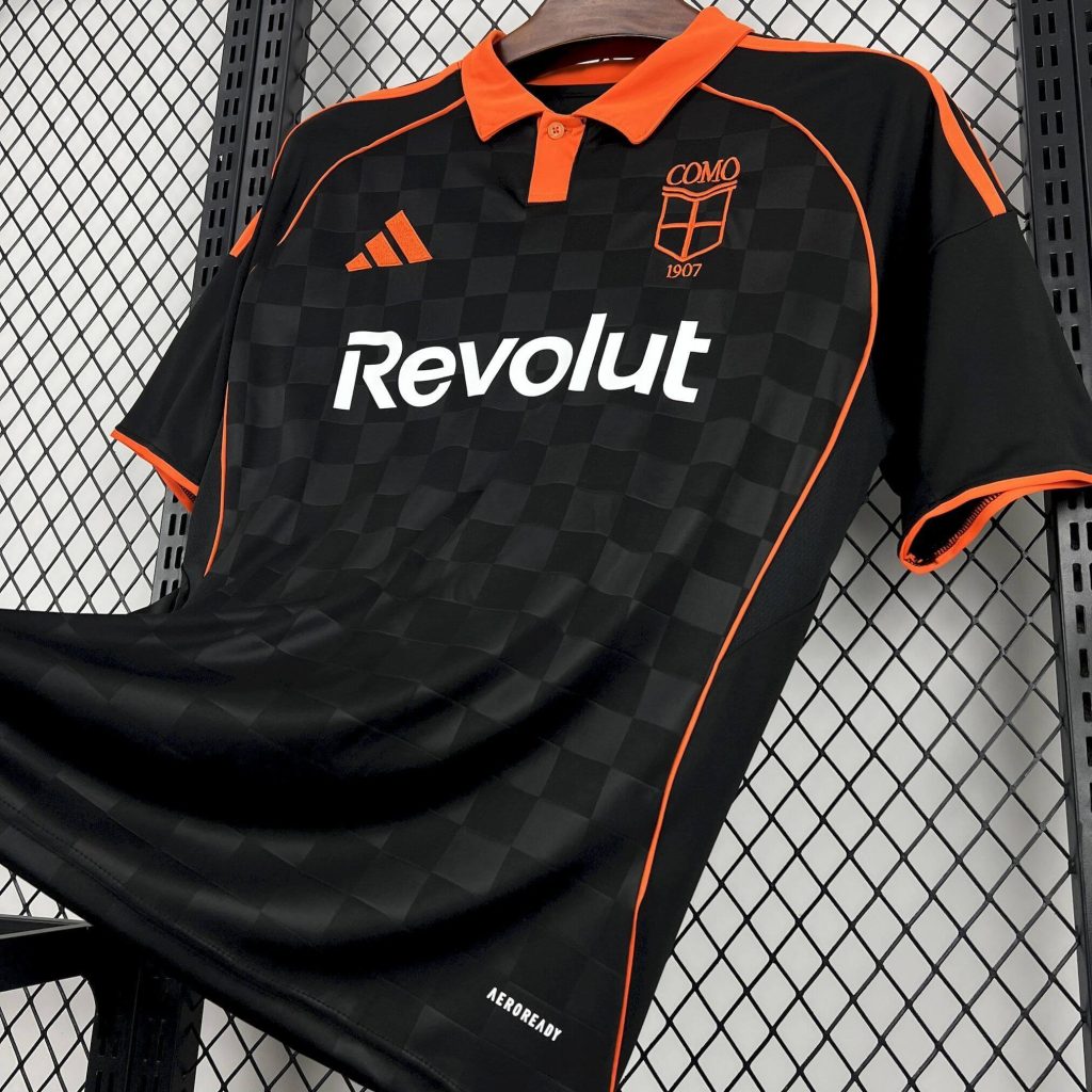 Como 25/26 Third Kit – Fan Version