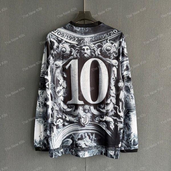 Juventus x Alex Del Piero Limited Edition LS (7) Juventus x Alex Del Piero Limited Edition LS (7)