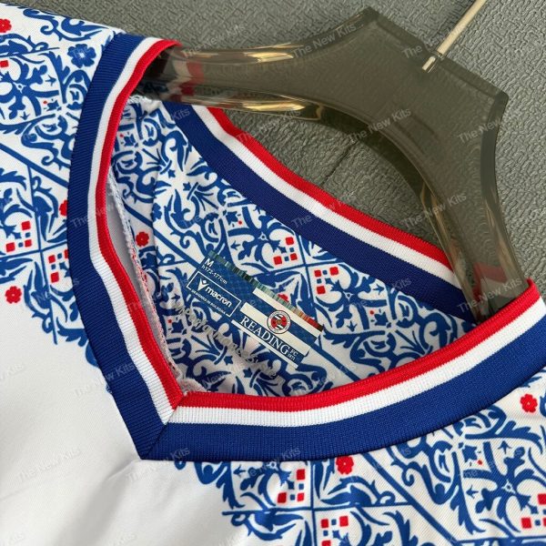 Reading Home (3) Reading Home (3)