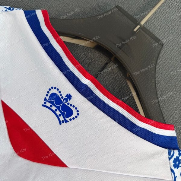 Reading Home (6) Reading Home (6)