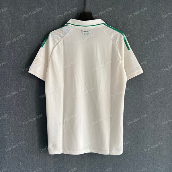 Wales Away (7) Wales Away (7)