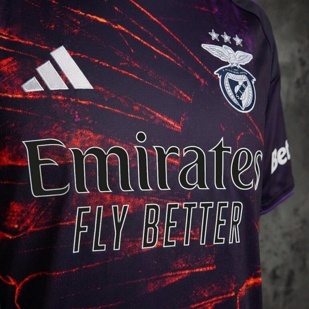 Benfica 26/27 Vhils Special Kit – Fan Version