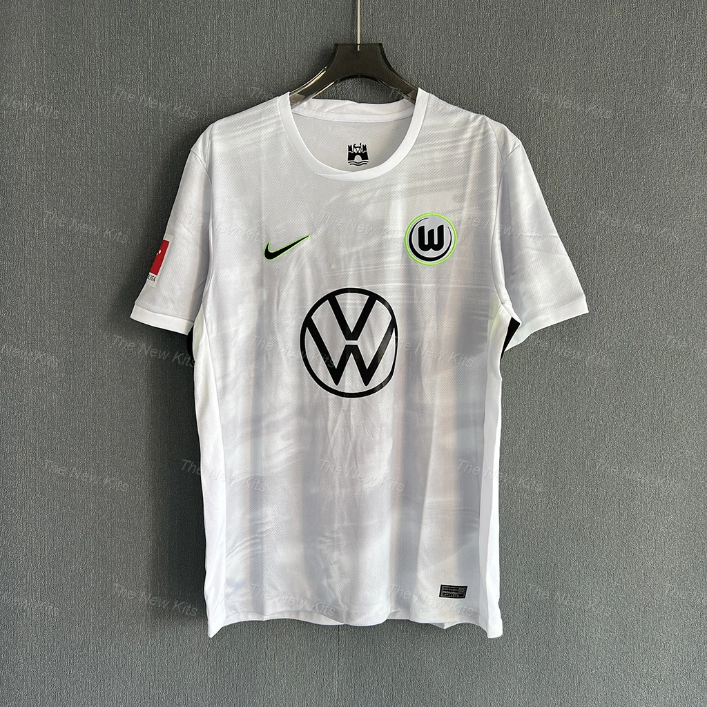 Wolfsburg 25/26 Away Kit - Fan Version